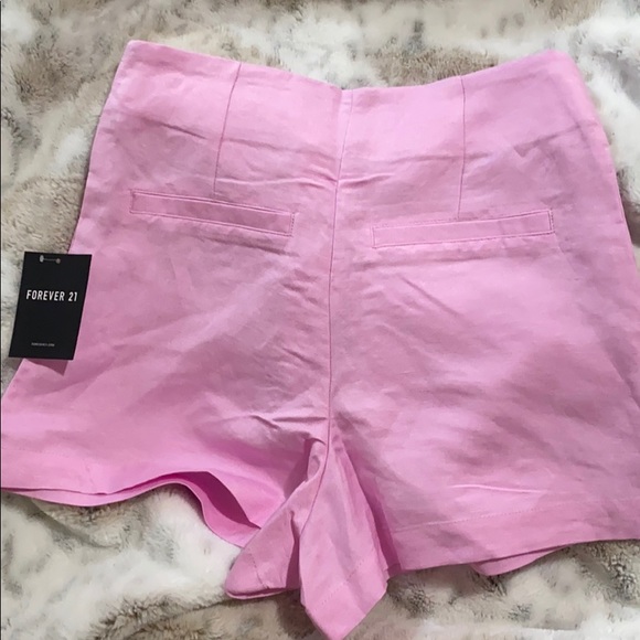 Pink shorts - Picture 3 of 3